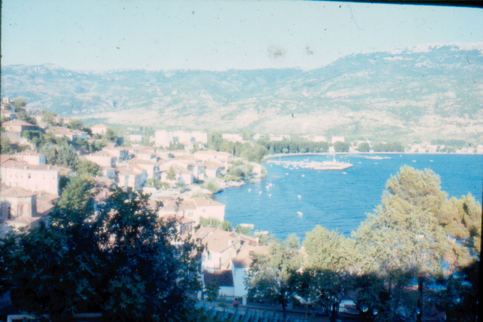 Die Bucht bei der Stadt Ohrid, Republik Nordmazedonien, 1968