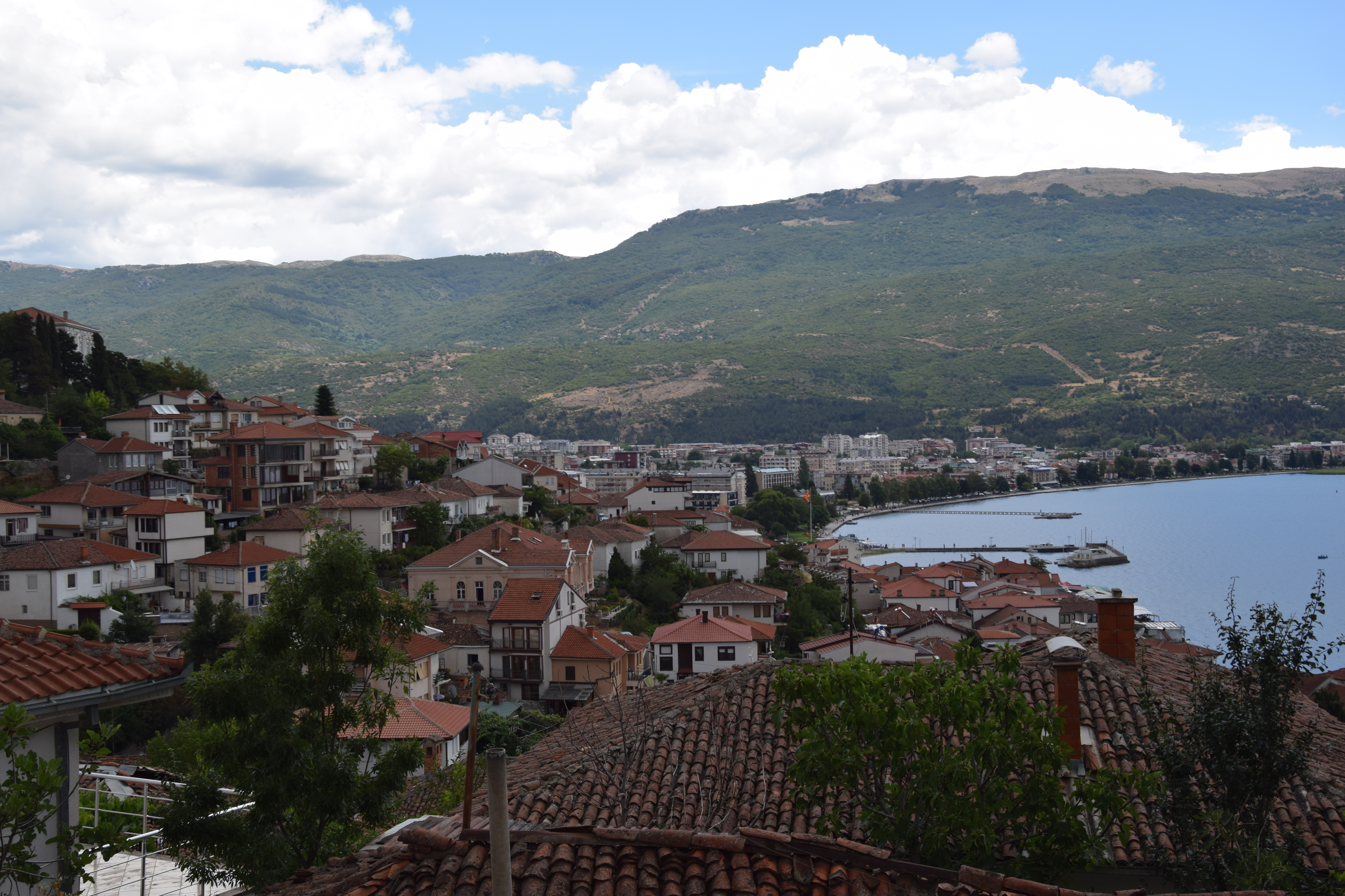 Die Bucht bei der Stadt Ohrid, Republik Nordmazedonien, 2017