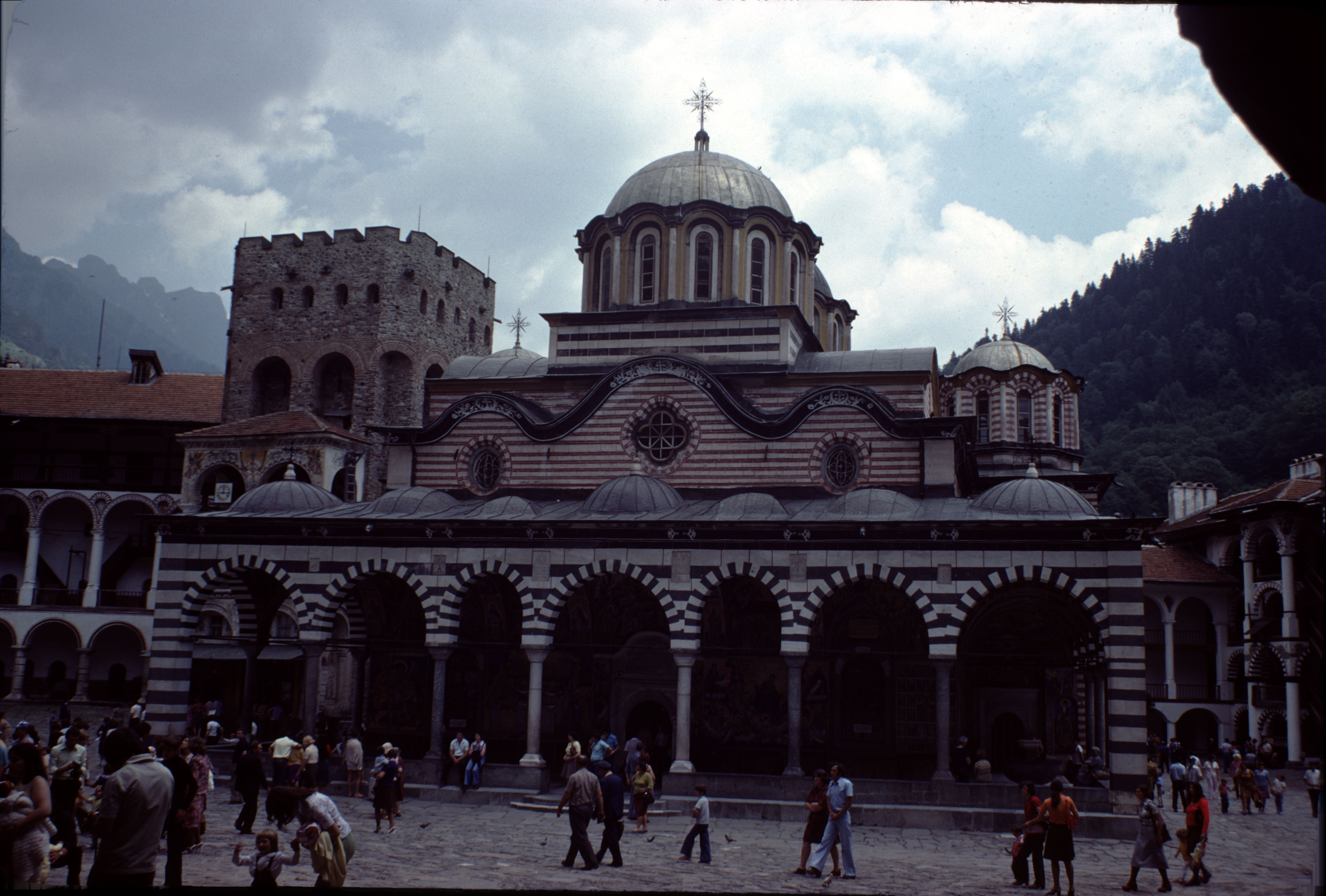 Die Klosterkirche des Klosters Rila, Republik Bulgarien, 1977